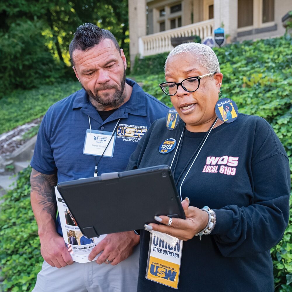 SD100298_SquareMOD-site-convention-political-support